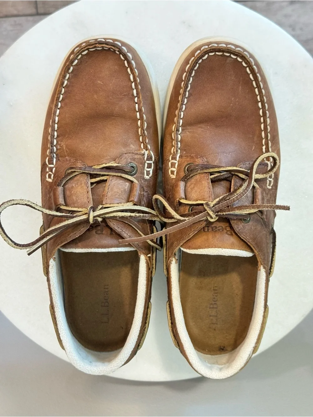 L.L. Bean Men's Tan Leather Boat Shoes with White Sole Sz 7.5